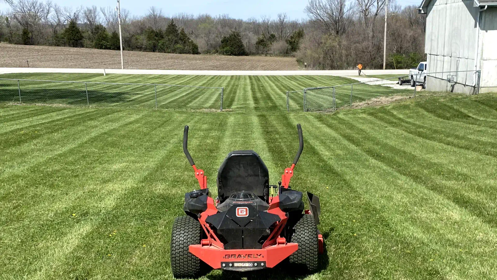 Straight Cuts Landscaping