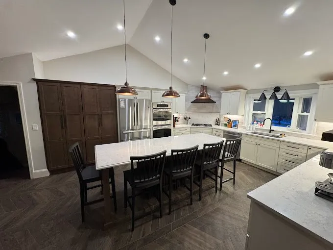 T & J Builders