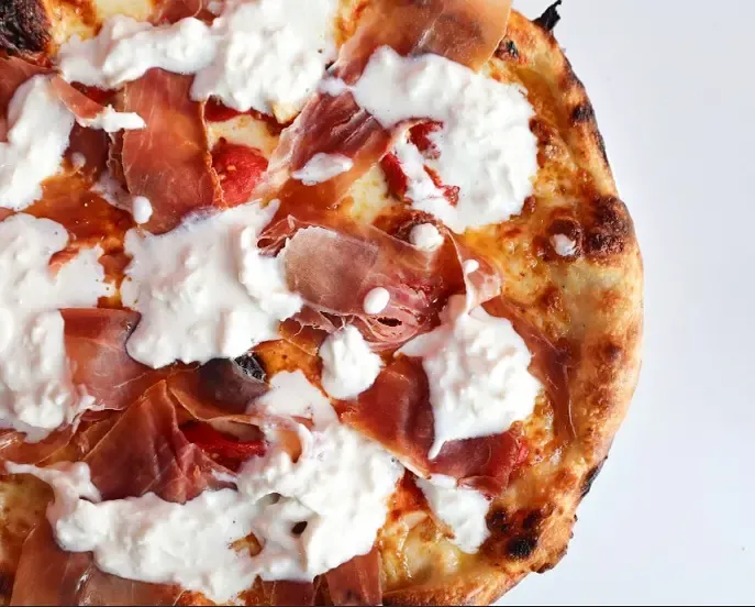 Capo Pazzo Pizzeria + Kitchen