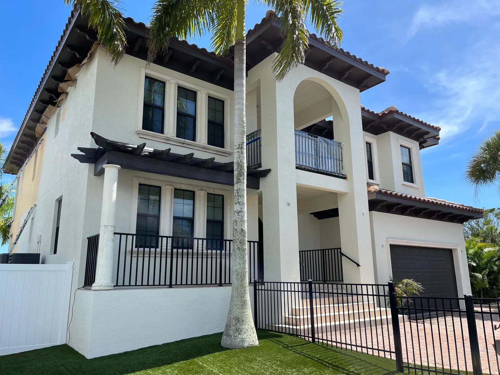 SRQ Paint and Wash