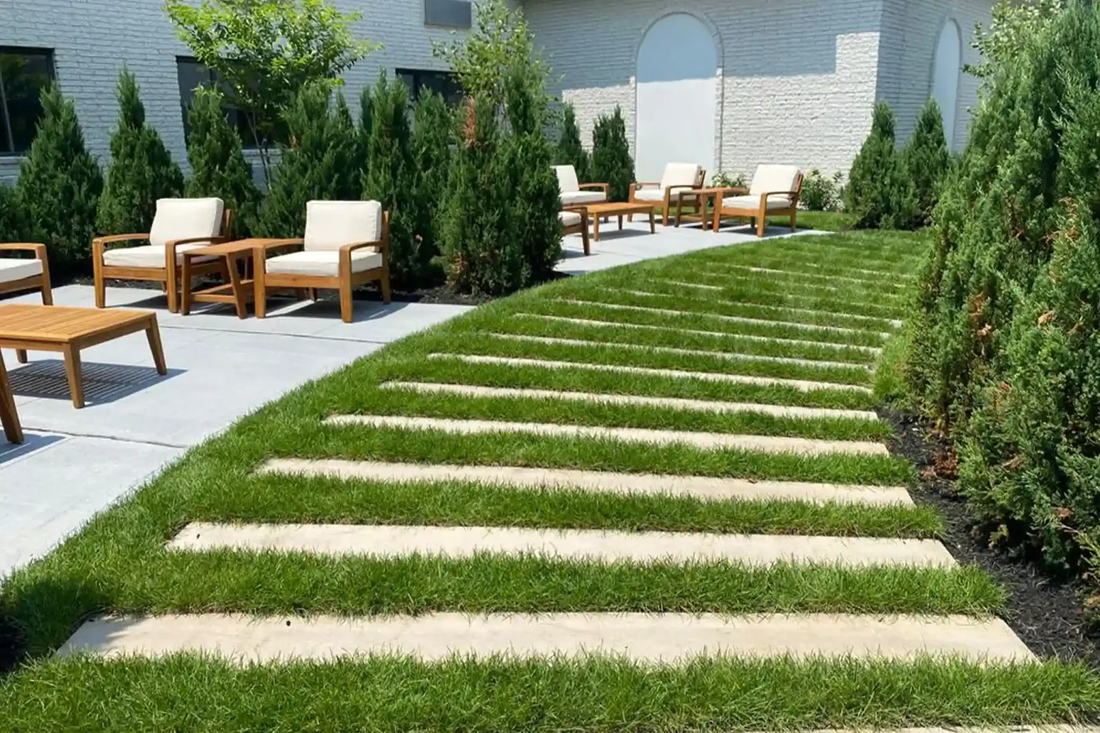 Gras Lawn