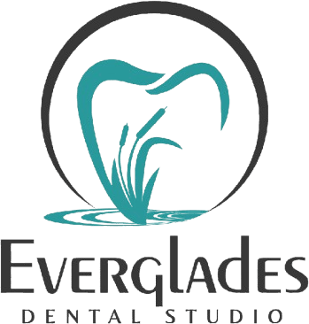 Everglades Dental Studio logo
