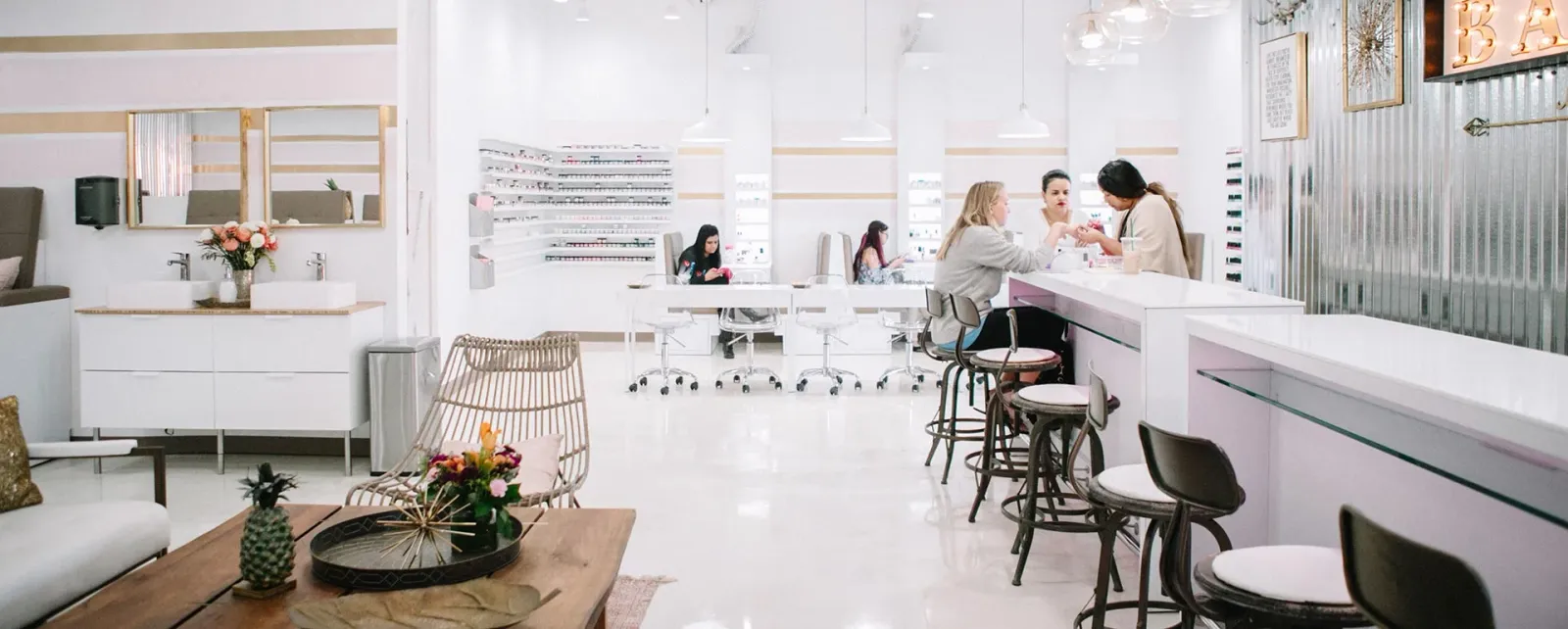 V Passion Nail Lounge