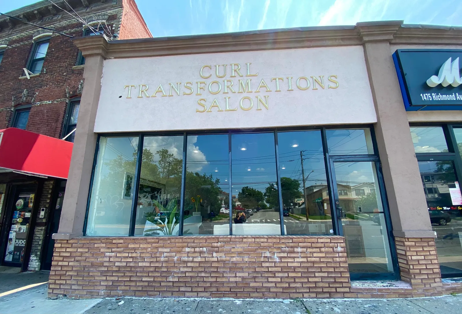 Curl Transformations Salon