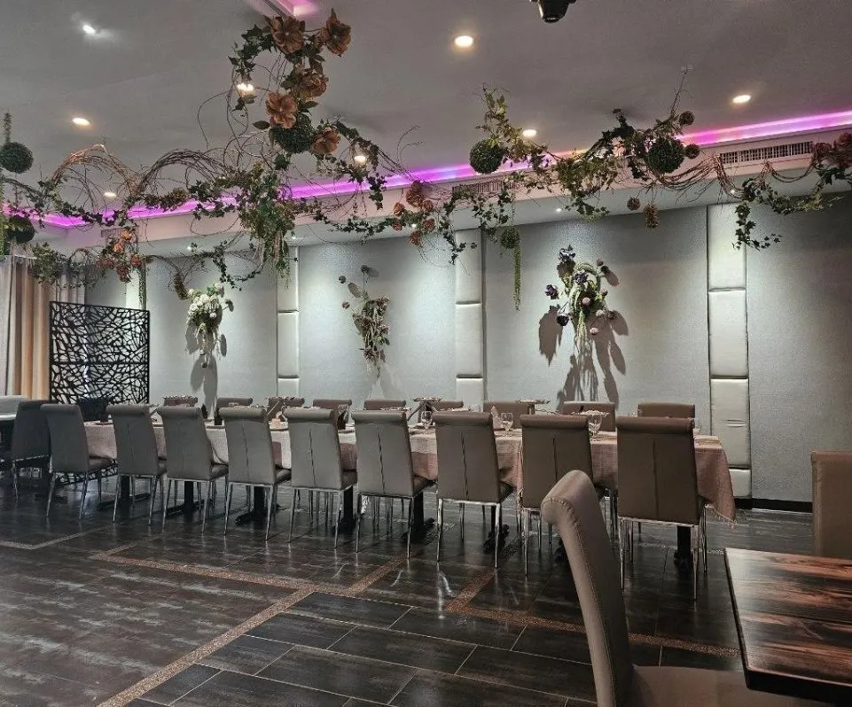 Caravan Restaurant & Coffee