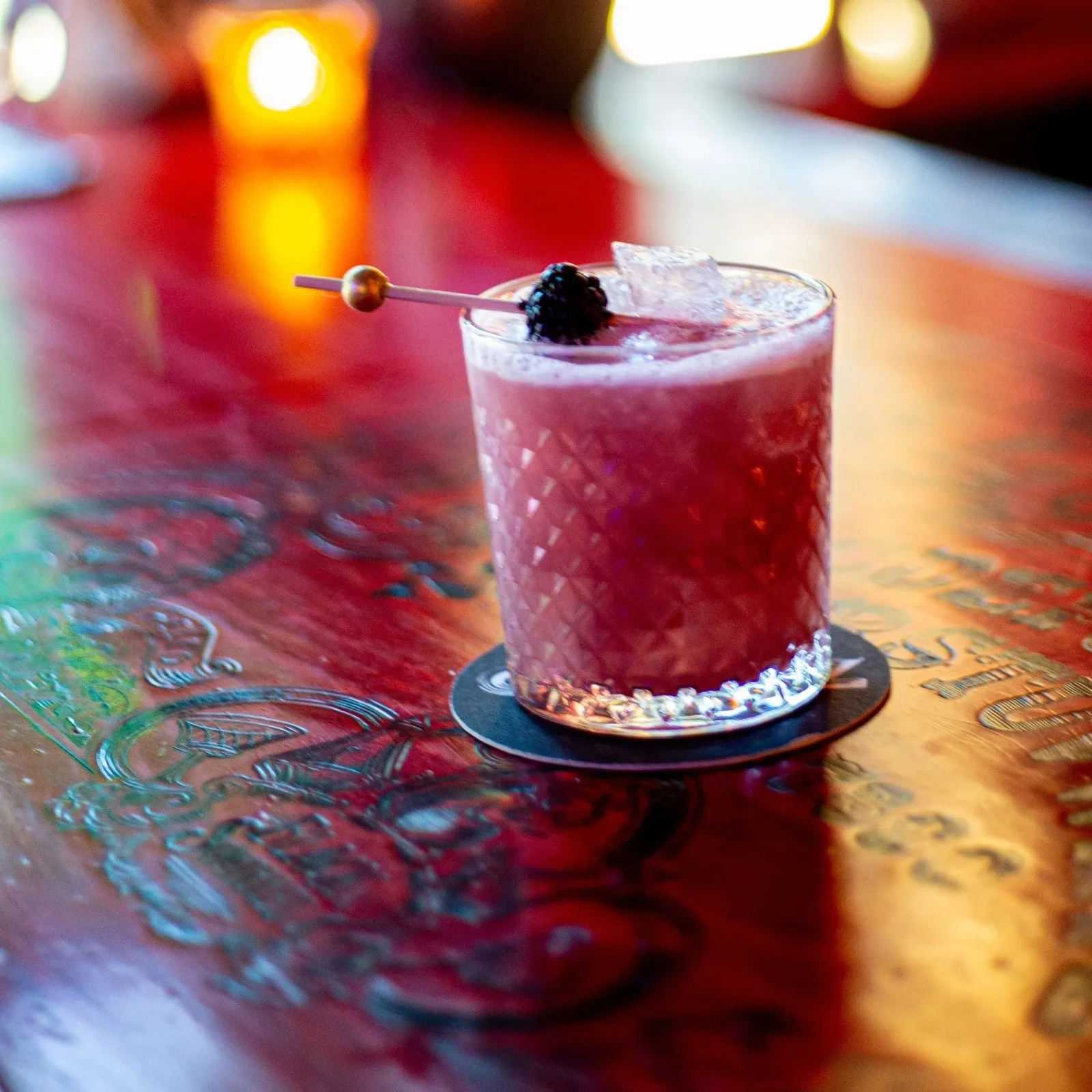COCKTAIL BAR