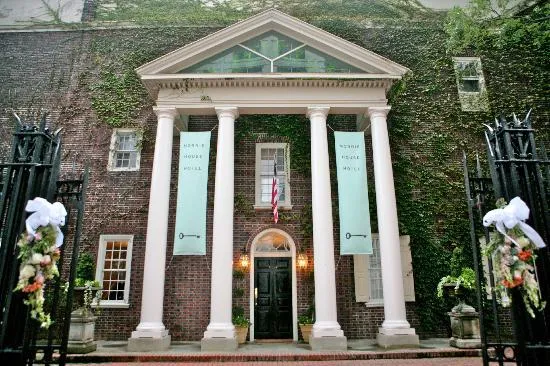 The Morris House Hotel