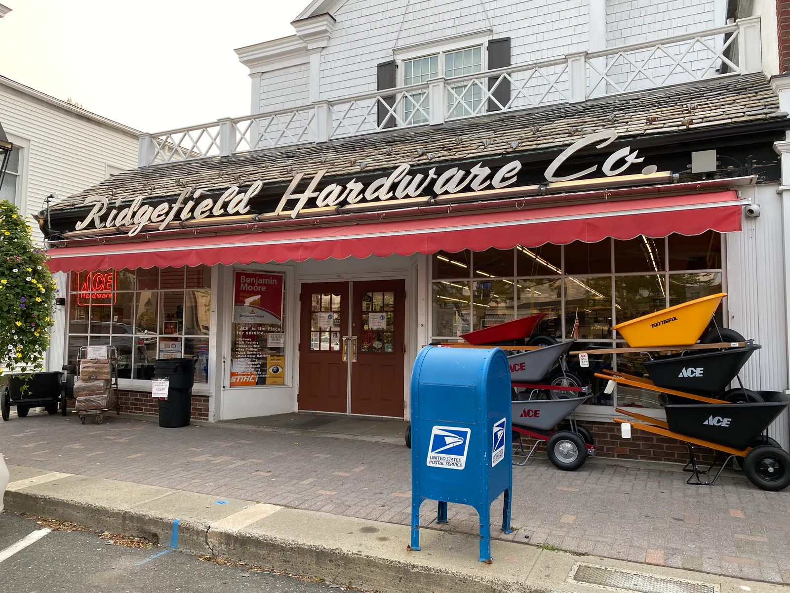 Ridgefield Hardware