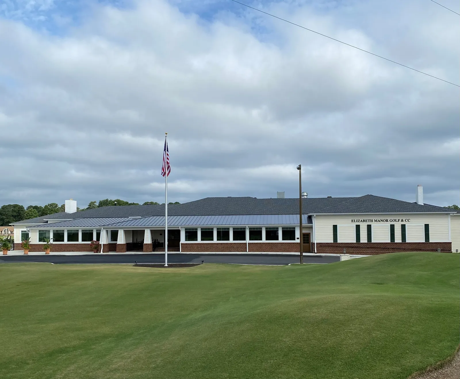 Elizabeth Manor Golf & Country Club