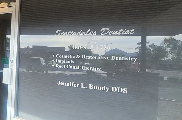 Scottsdales Dentist