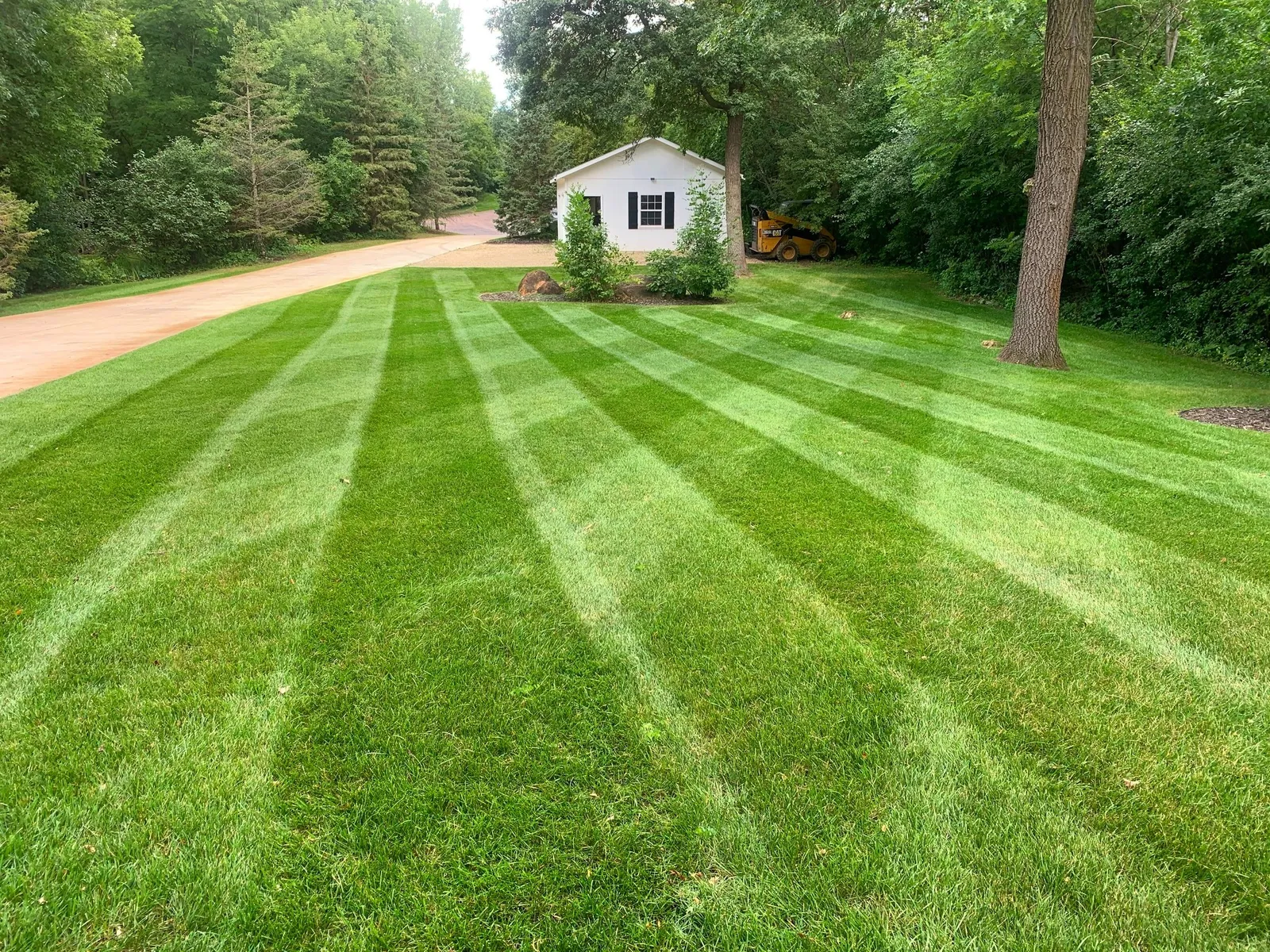 KvD Lawncare & Landscape LLC