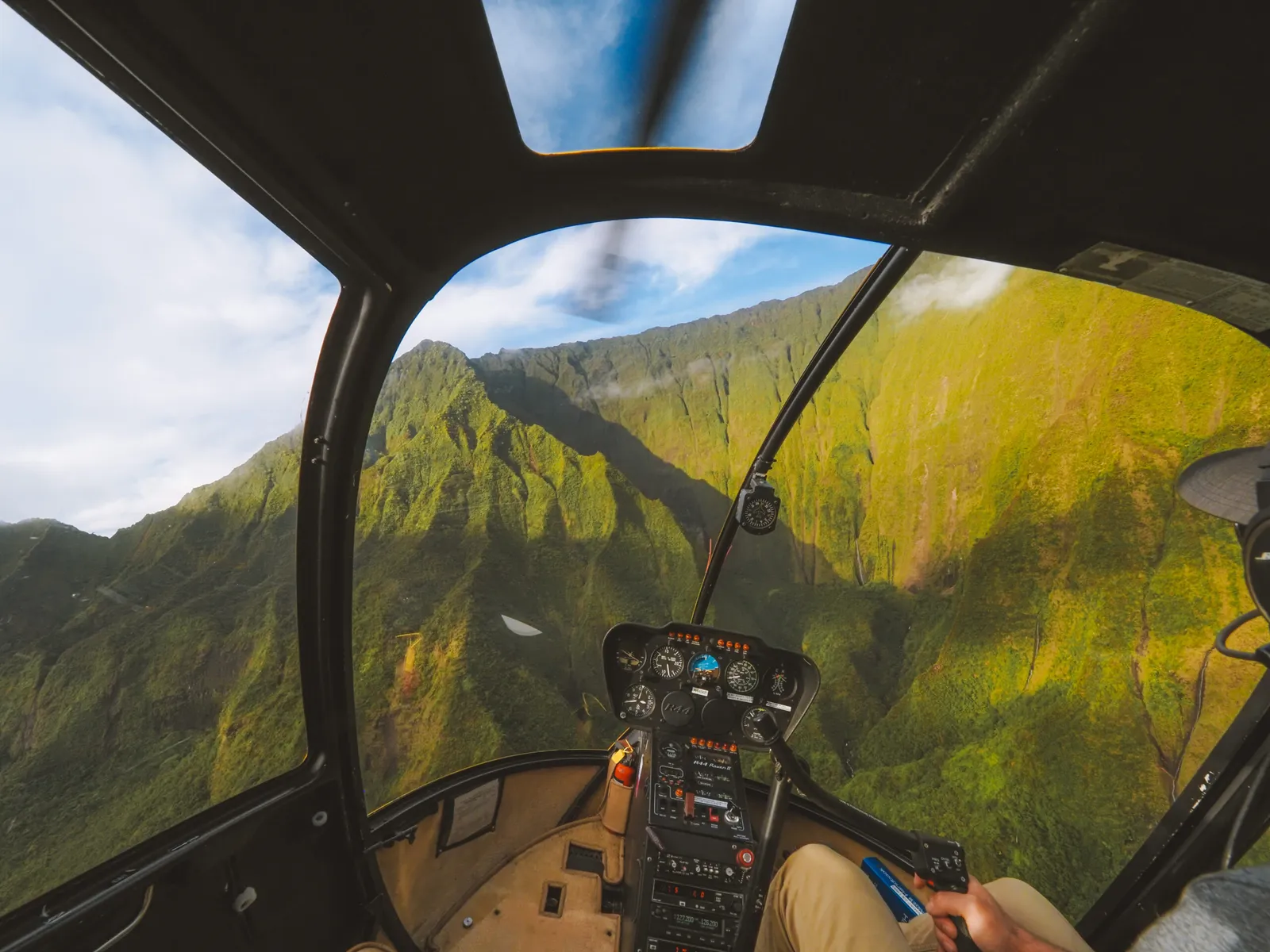 Mauna Loa Helicopters