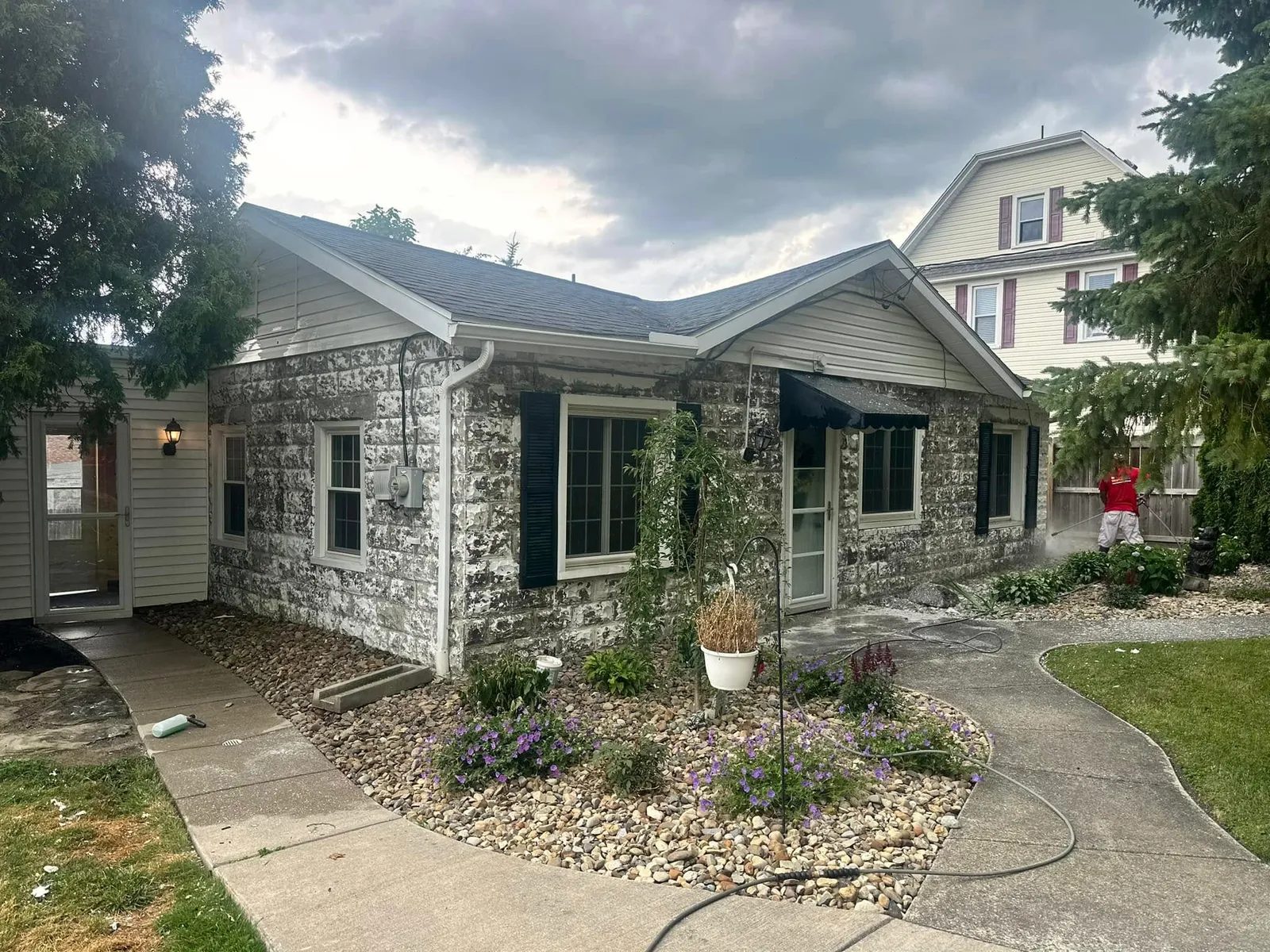 Fernandez Painting & Pressure Washing