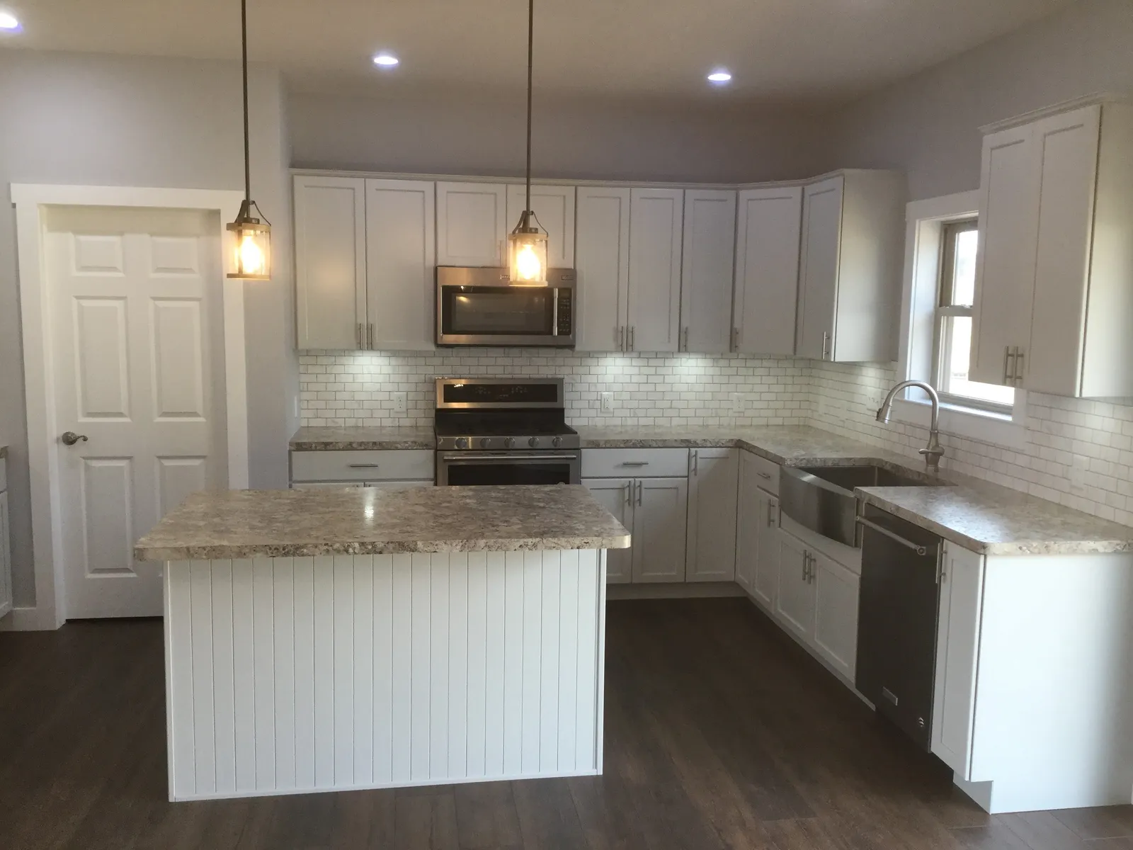 R & J Custom Home Builders