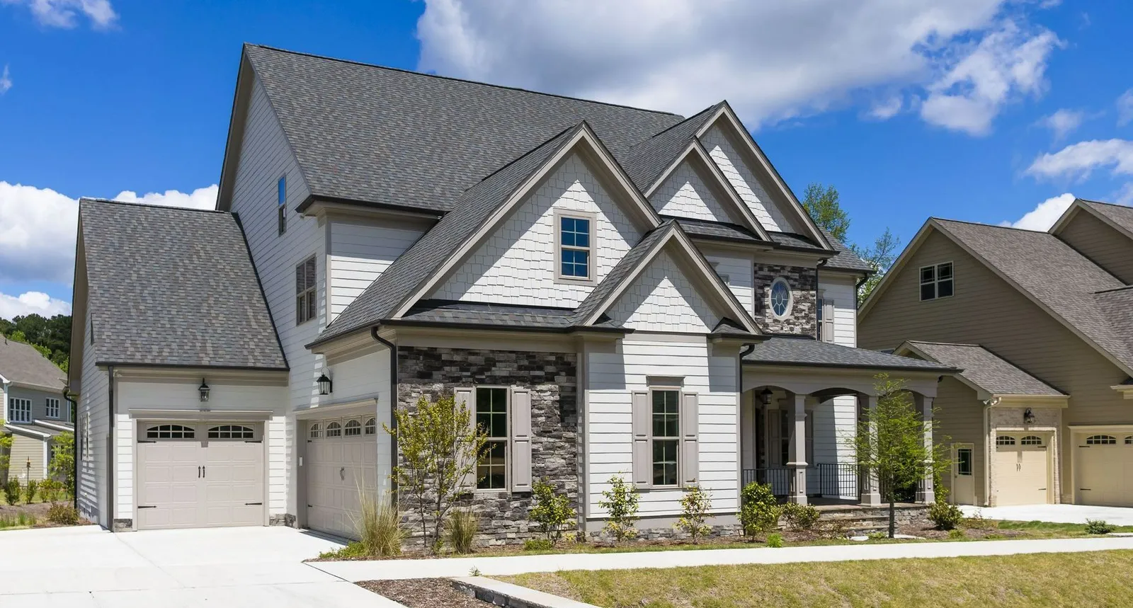 Mac Roofing Co Inc