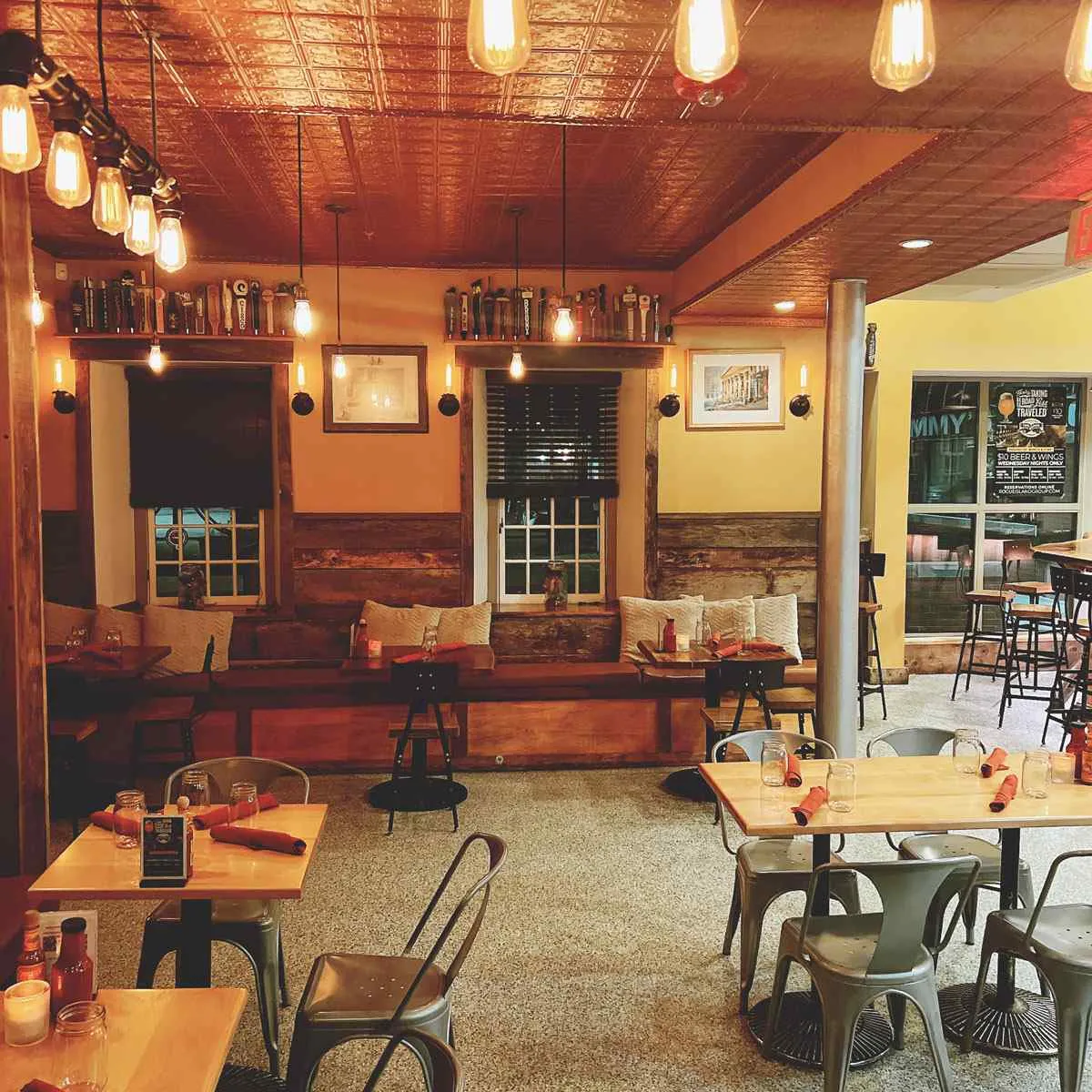 Rogue Island Local Kitchen & Bar