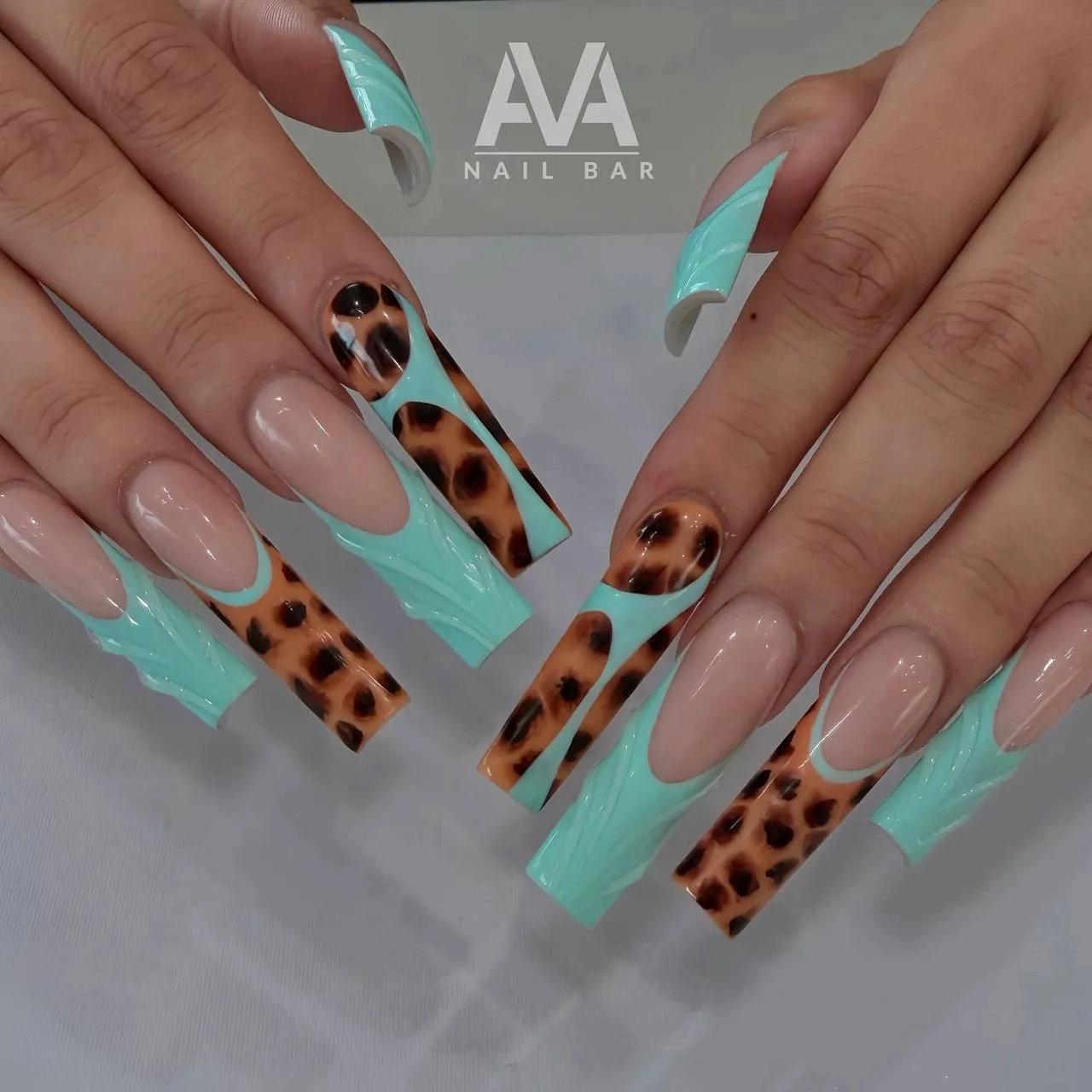 Ava Nail Bar
