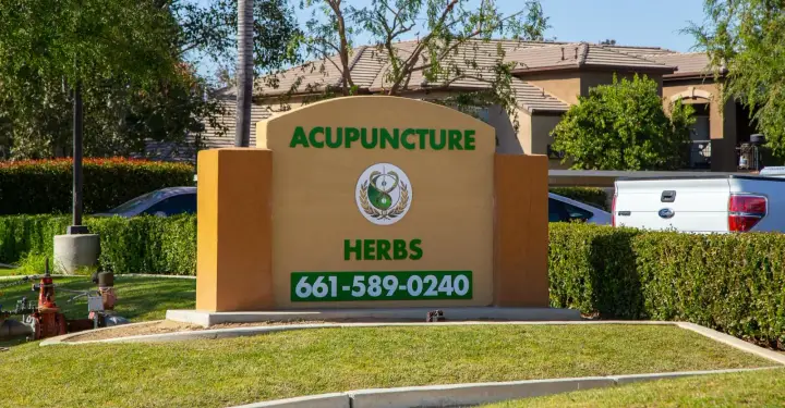 Acupuncture & Herbs