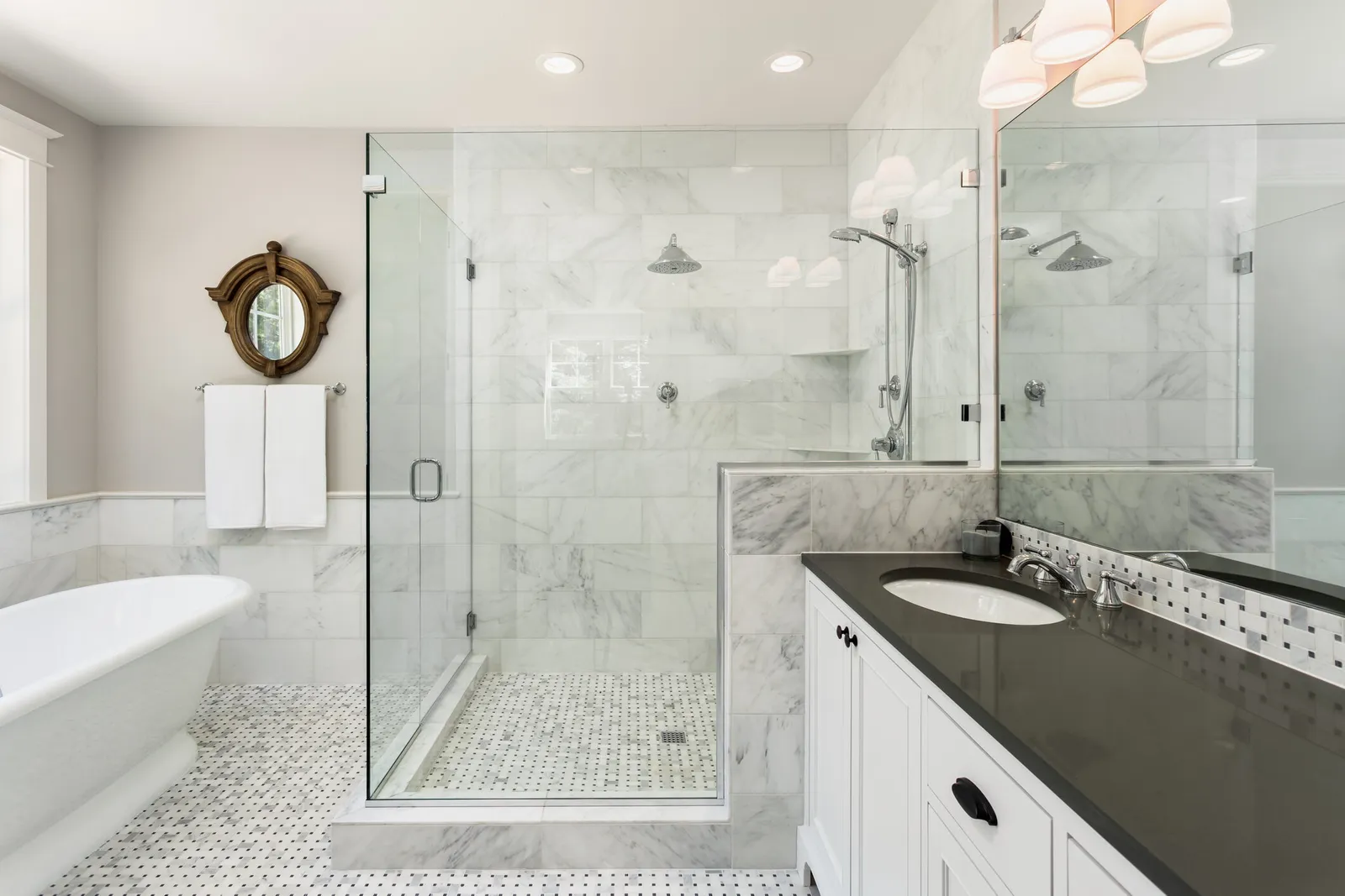 Oahu Frameless Shower