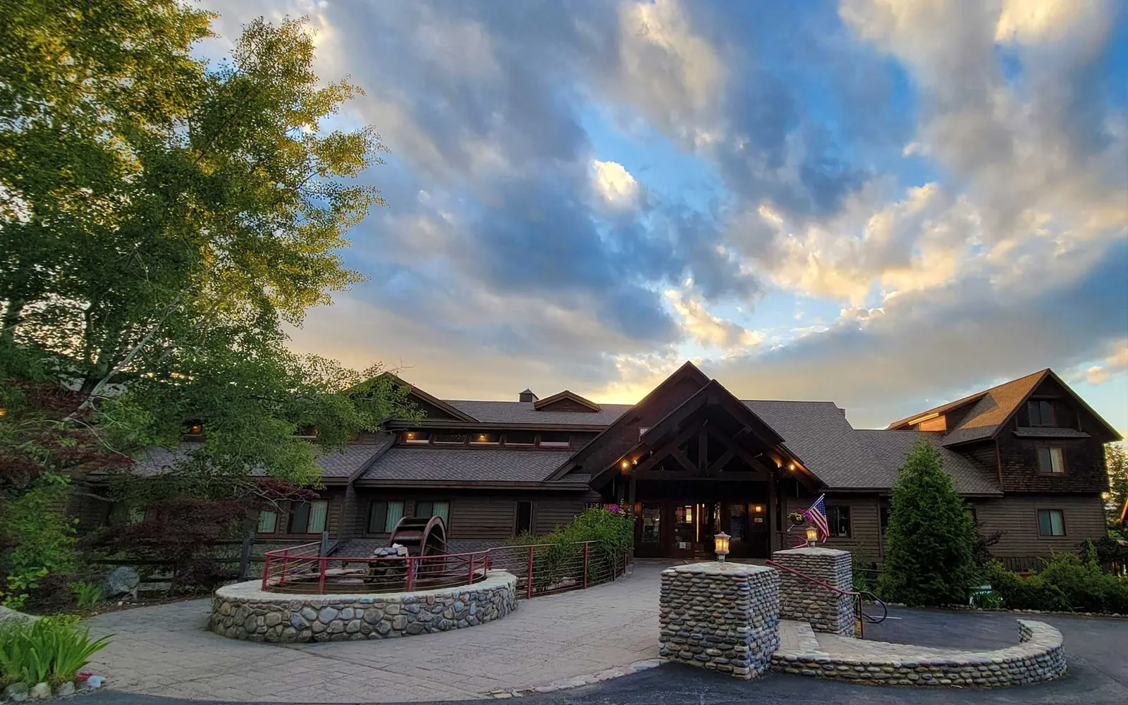 The Lodge at Sandpoint
