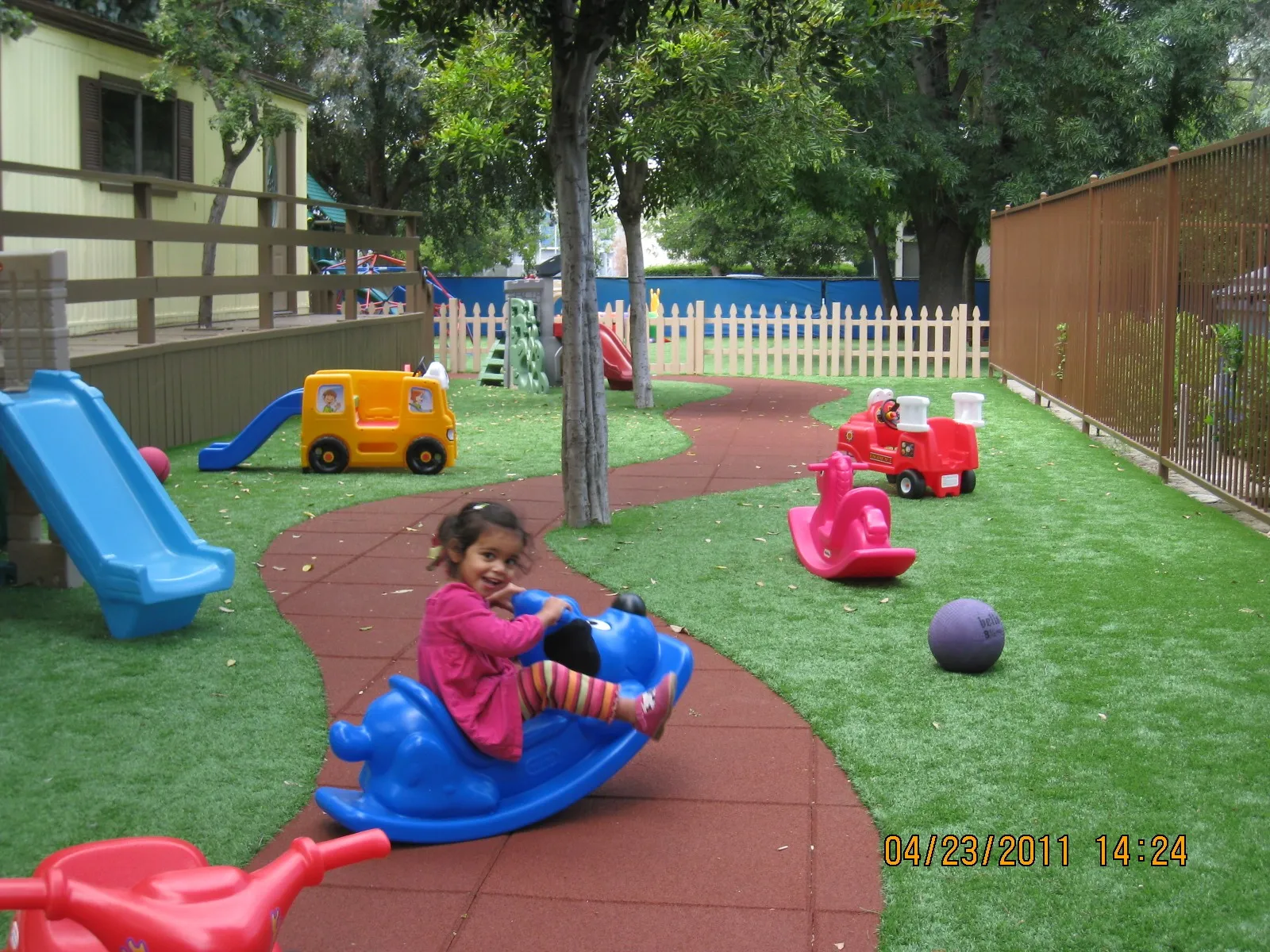 Little Scholars Montessori