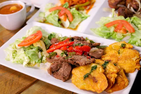 Papis Cafe And Grill