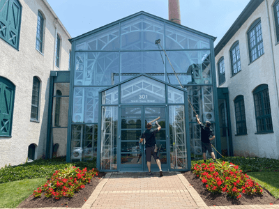 Waldron's Window Cleaning & Power Washing logo