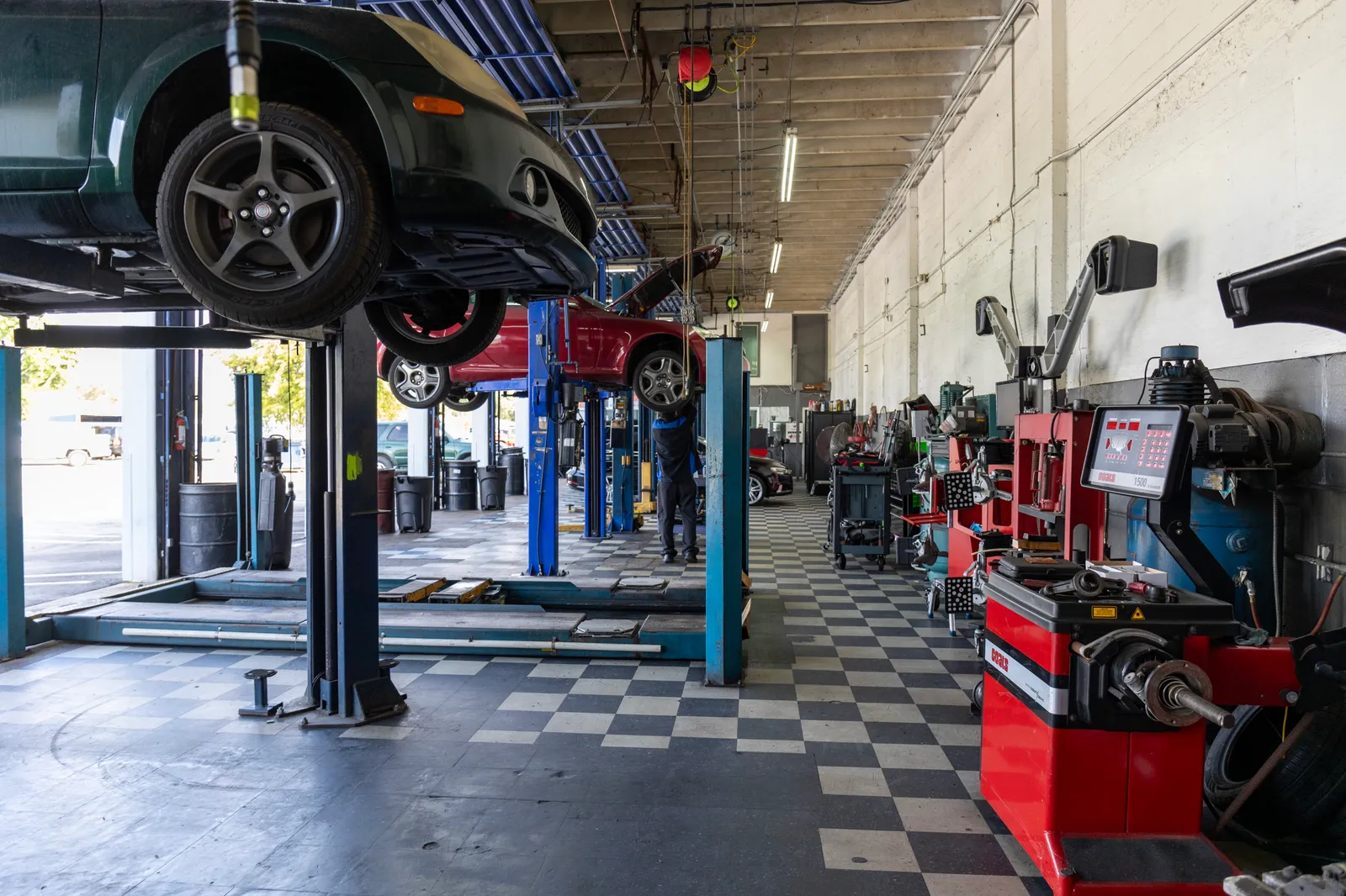 Pinecrest Automotive Center