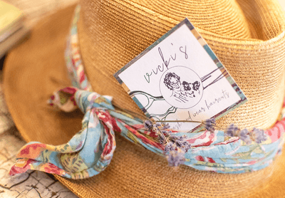 Vickis Wash & Wear Haircuts logo
