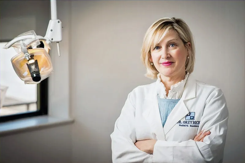 Dr. Sandra Grzybicki