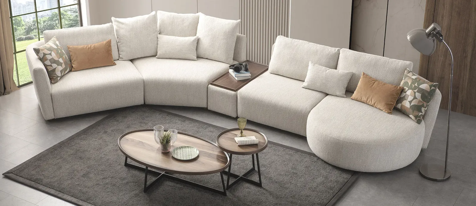 Deluxe Home Decor Furniture