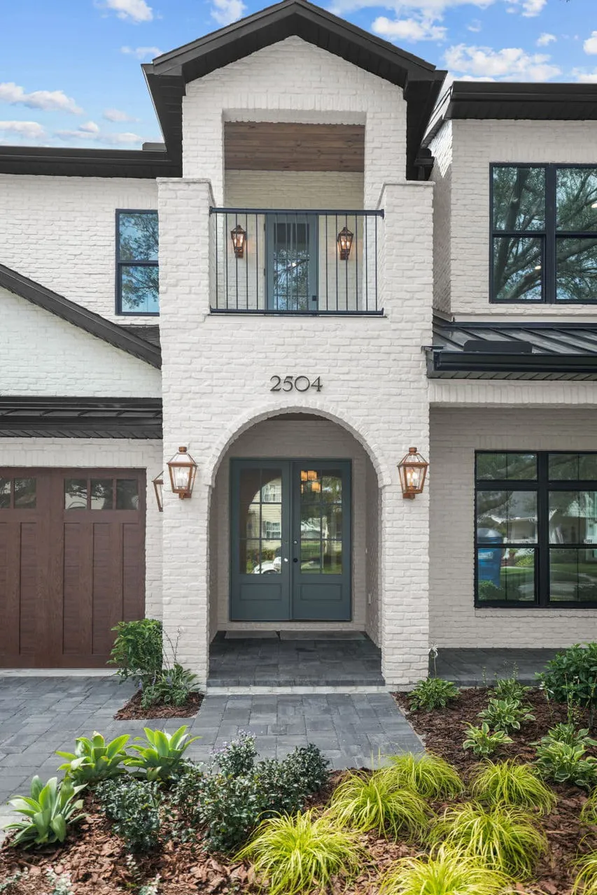 Arcos Custom Homes