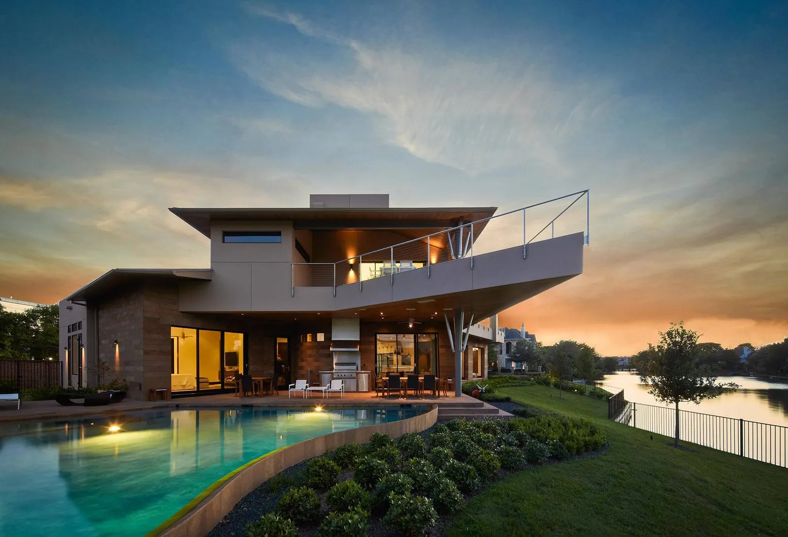 Sims Luxury Builders