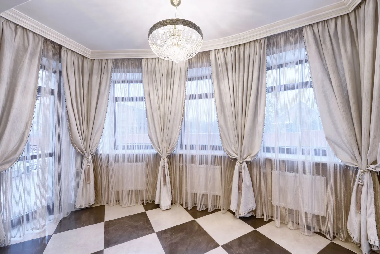 Burgin Drapery Workroom & Blinds
