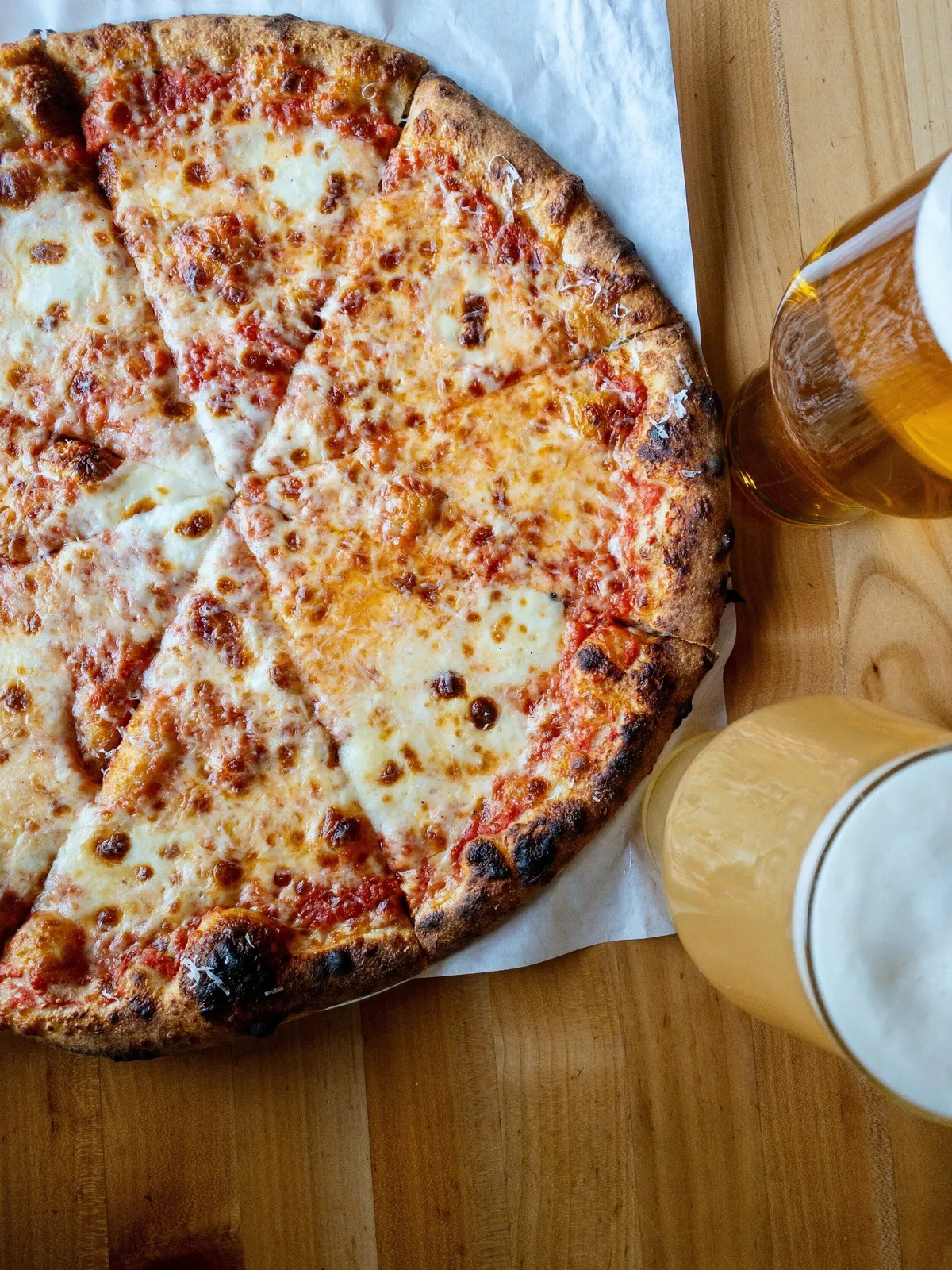 The Wheel Apizza Pub