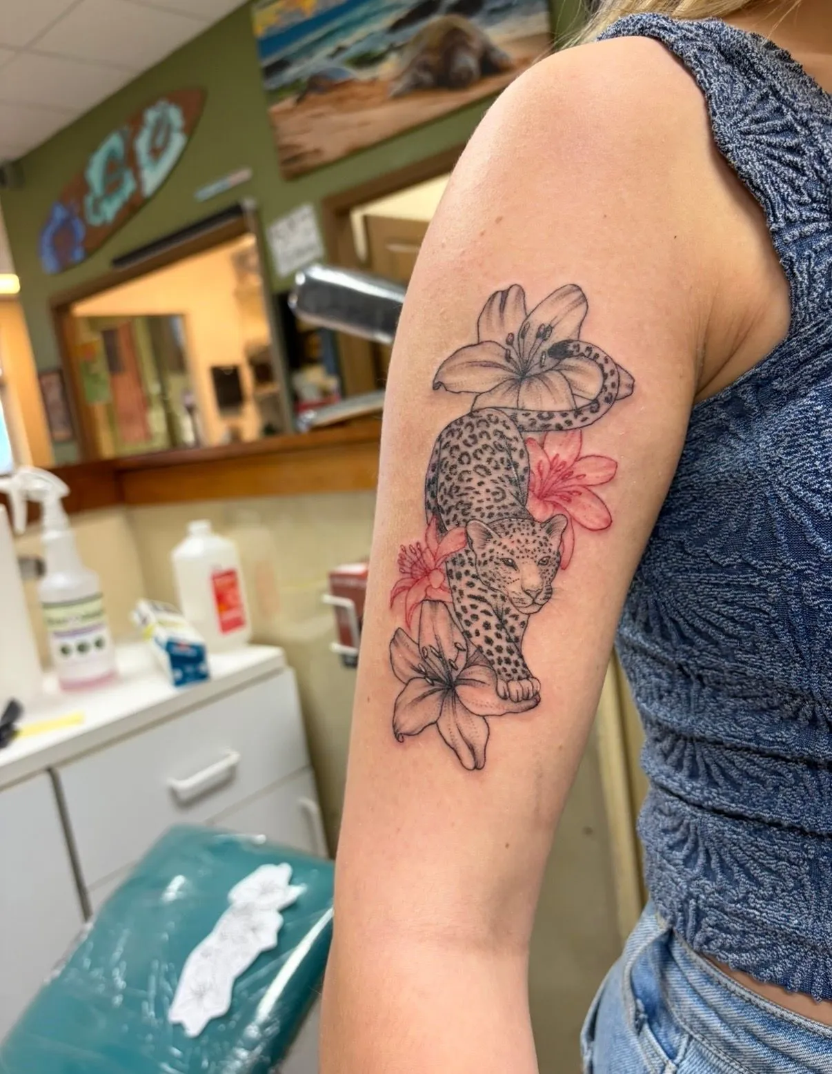 Under Your Skin Tattoo & Body Piercing