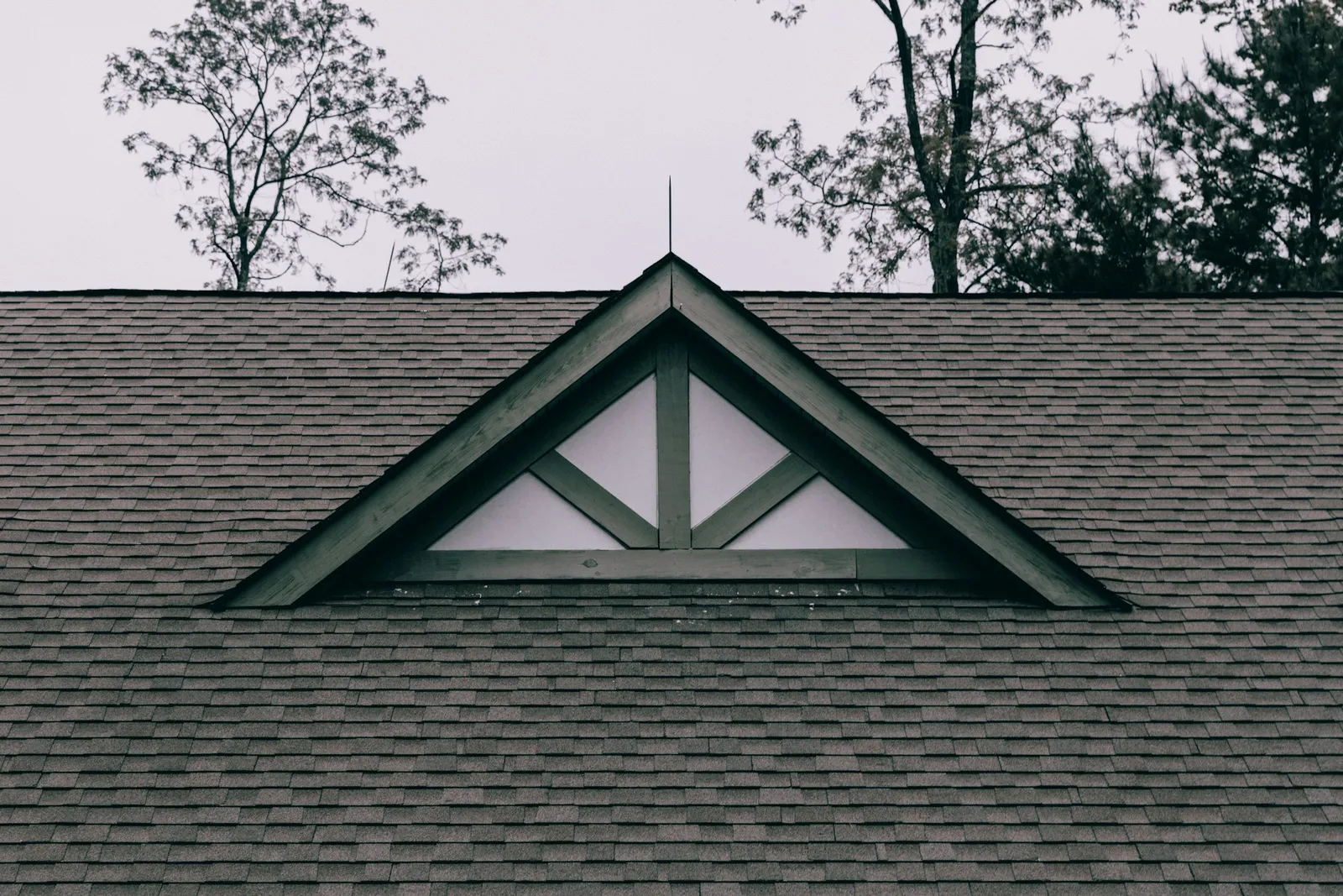 Shan's Roofing, Siding, & Gutters
