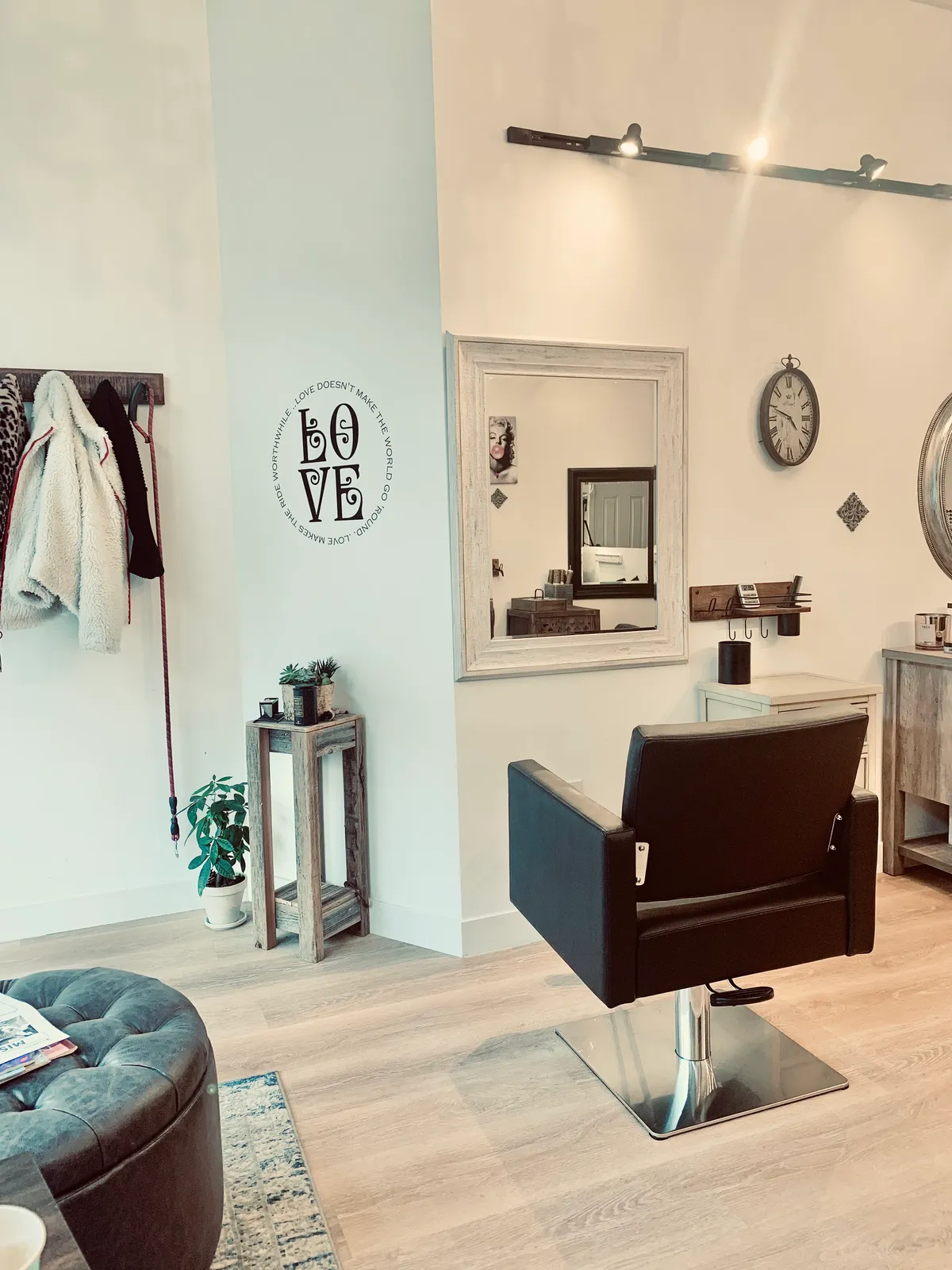 Giulia Love Salon