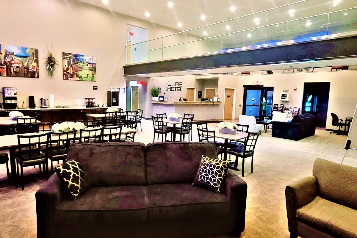 Qube Hotel Polk City Iowa