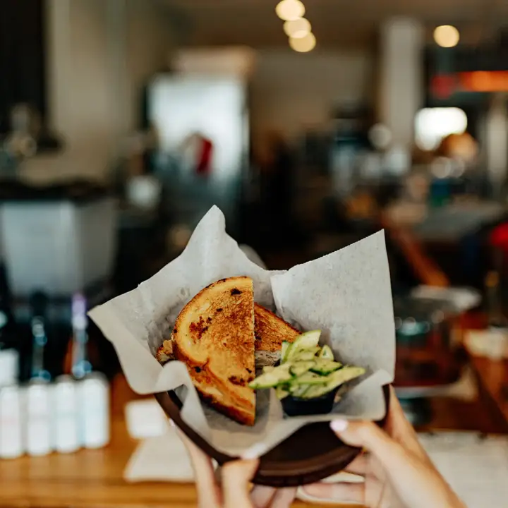 VESSEL SANDWICH CO.