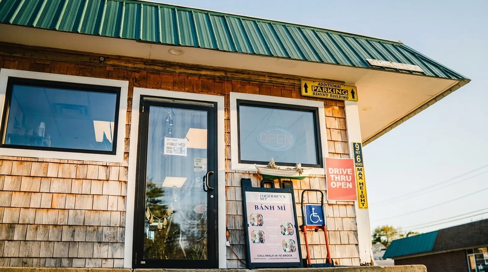 Fishermen's Net Seafood Restaurant & Market